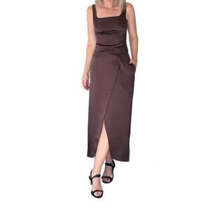 NEW REMAIN fitted square neck top in chicory coffee